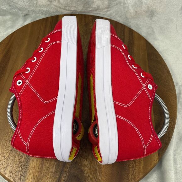Heelys Youth Size 5 Skate Shoes Red White Canvas Lace Up Pro 20 Low Top HES10456 - Picture 6 of 12